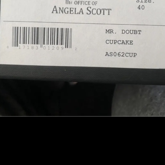 Office of Angela Scott Mr. Doubt Oxford in Cupcake - women's size 40 - Picture 7 of 8